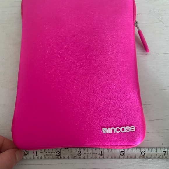 Mini tablet case Incase brand - Picture 3 of 4